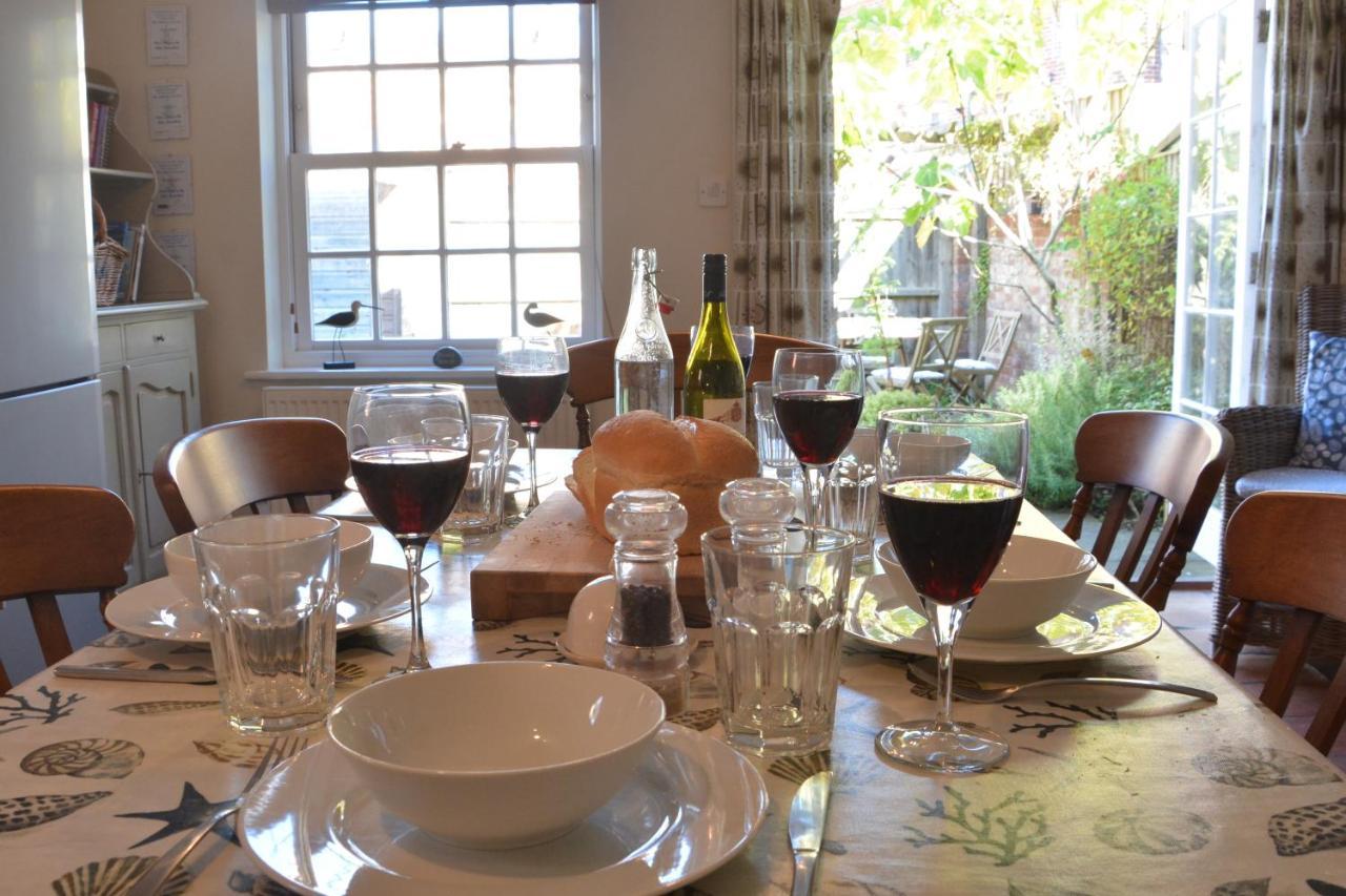 Pebble Beach Cottage, オールドバラ エクステリア 写真